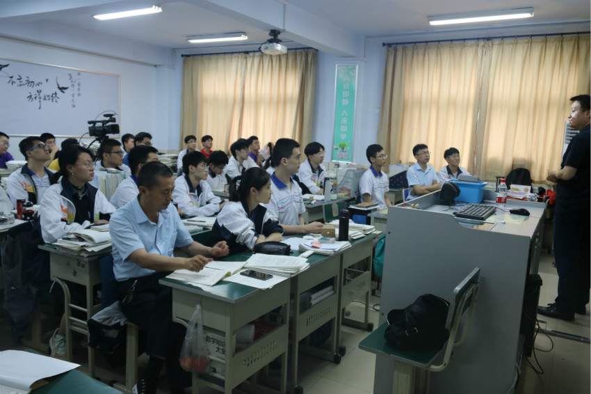 物理2.jpg 物理2.jpg