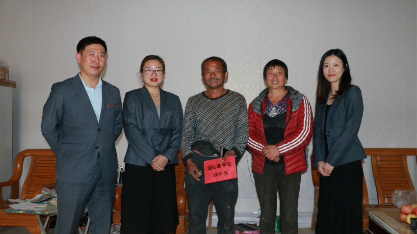 IMG_7675_meitu_17.jpg IMG_7675_meitu_17.jpg